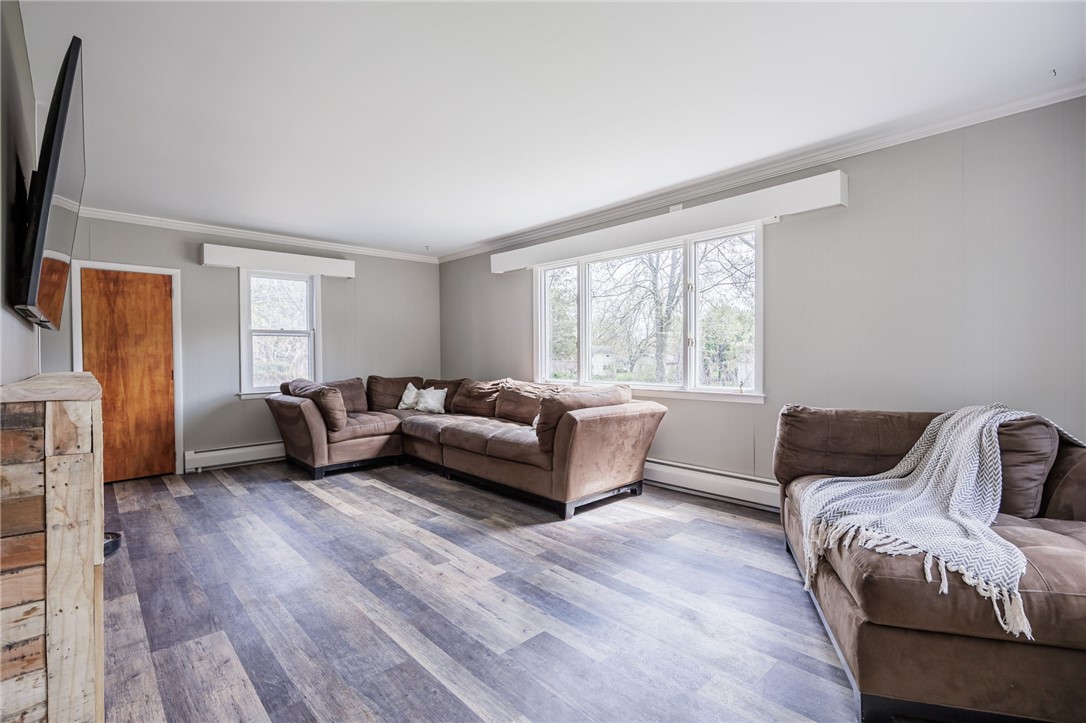 178 Elmgrove Road Greece, NY 14626 - Photo 10 of 42