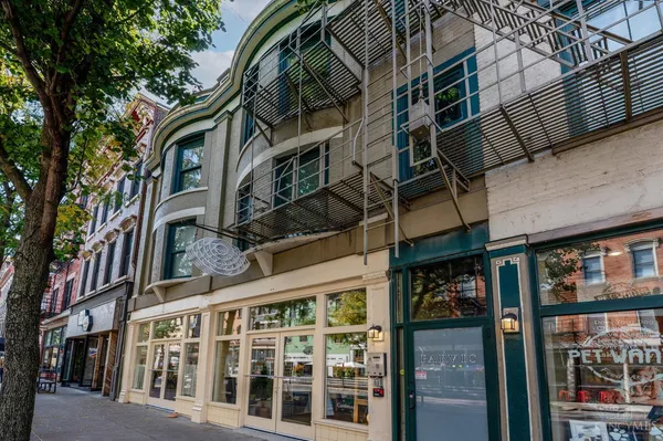 $274,500 | 1407 Vine Street, Unit 202, Cincinnati, OH 45202