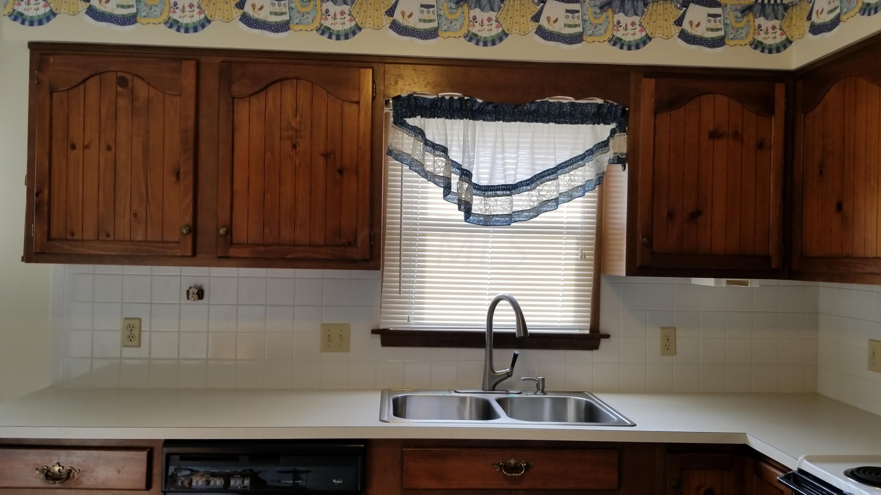1243 Quarry Road Southeast Lancaster, OH 43130 - Photo 7 of 36 Gallery Image 7