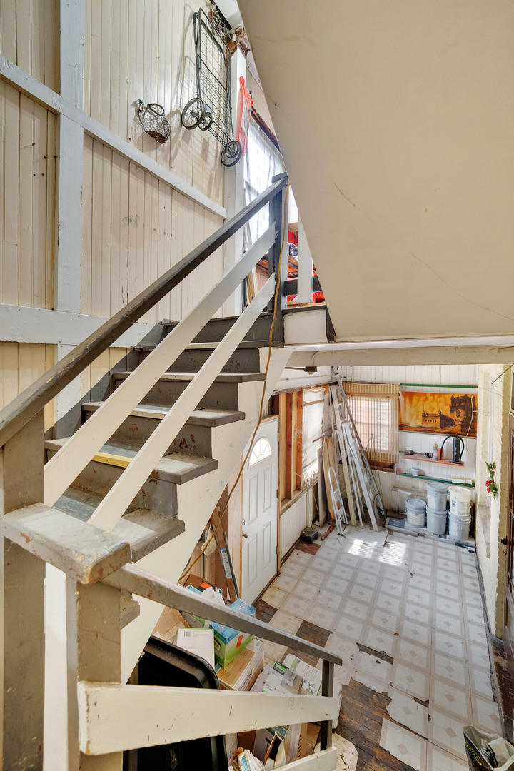 2853 West 40th Street Chicago, IL 60632 - Photo 10 of 15