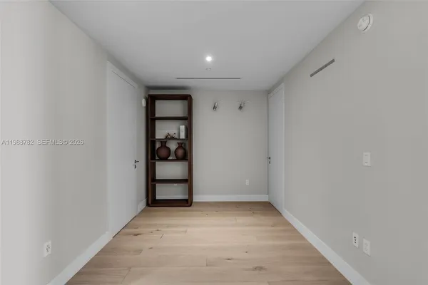 $16,500 | 300 Biscayne Blvd Way, Unit 2605W, Miami, FL 33131