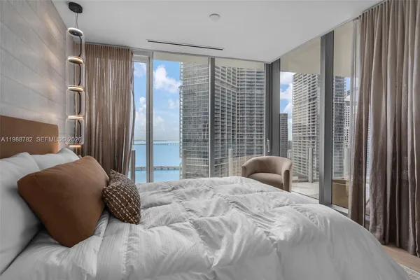 $16,500 | 300 Biscayne Blvd Way, Unit 2605W, Miami, FL 33131