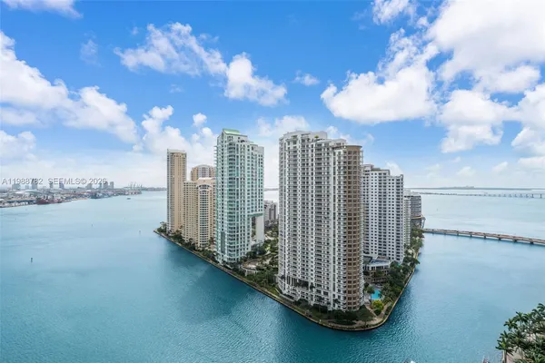 $16,500 | 300 Biscayne Blvd Way, Unit 2605W, Miami, FL 33131