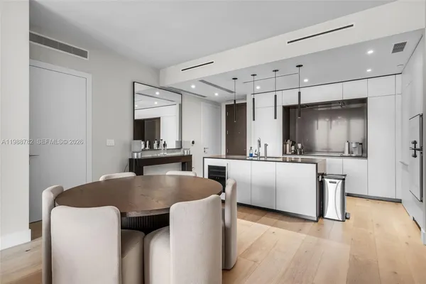 $16,500 | 300 Biscayne Blvd Way, Unit 2605W, Miami, FL 33131