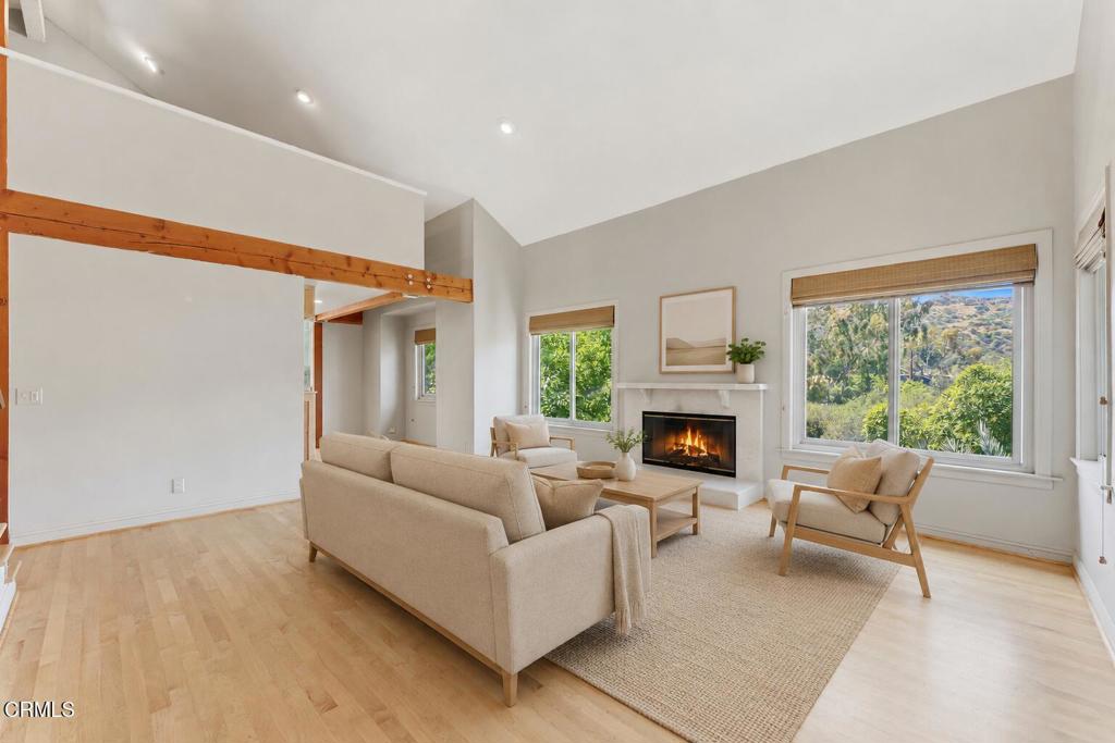 405 Woodcliffe Road Pasadena, CA 91105 - Photo 6 of 63 4virtualstaging-405woodcliffe