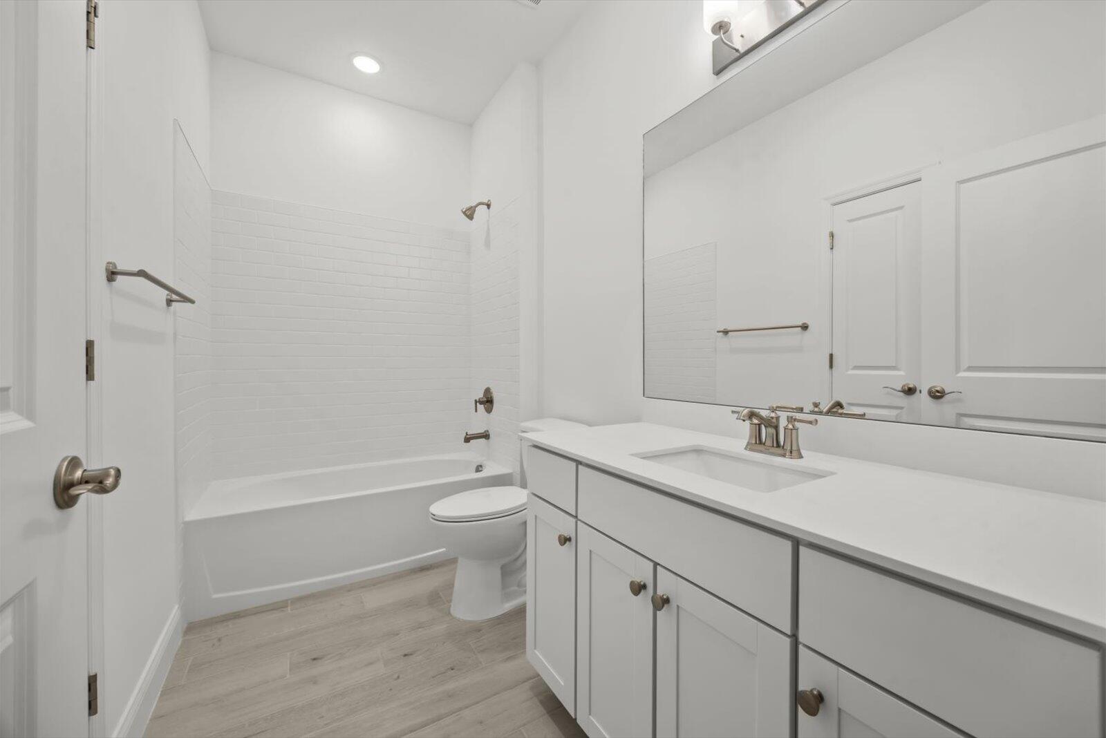 10139 Dreamweaver Road Port St. Lucie, FL 34987 - Photo 23 of 45 Guest Bathroom