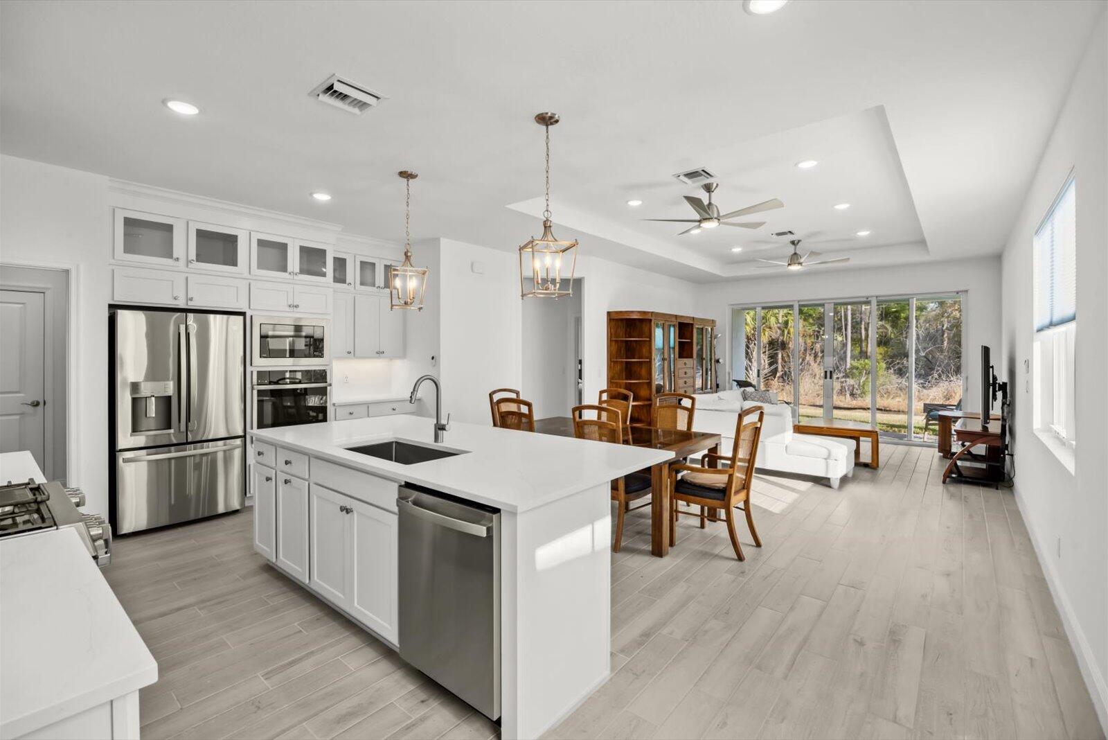 10139 Dreamweaver Road Port St. Lucie, FL 34987 - Photo 4 of 45 Kitchen