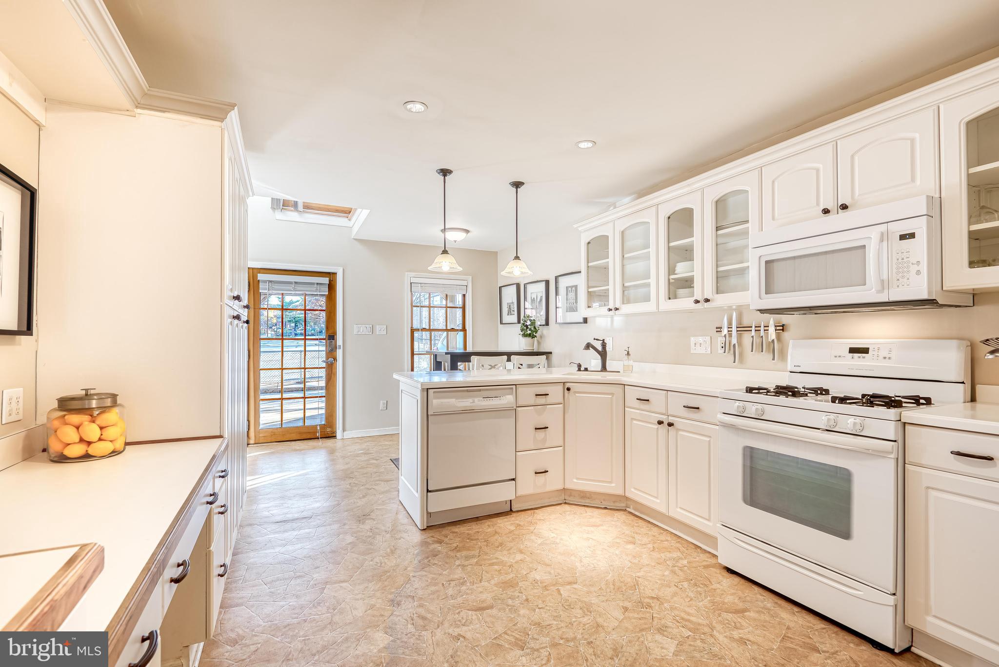 1005 Light Street Baltimore, MD 21230 - Photo 7 of 36