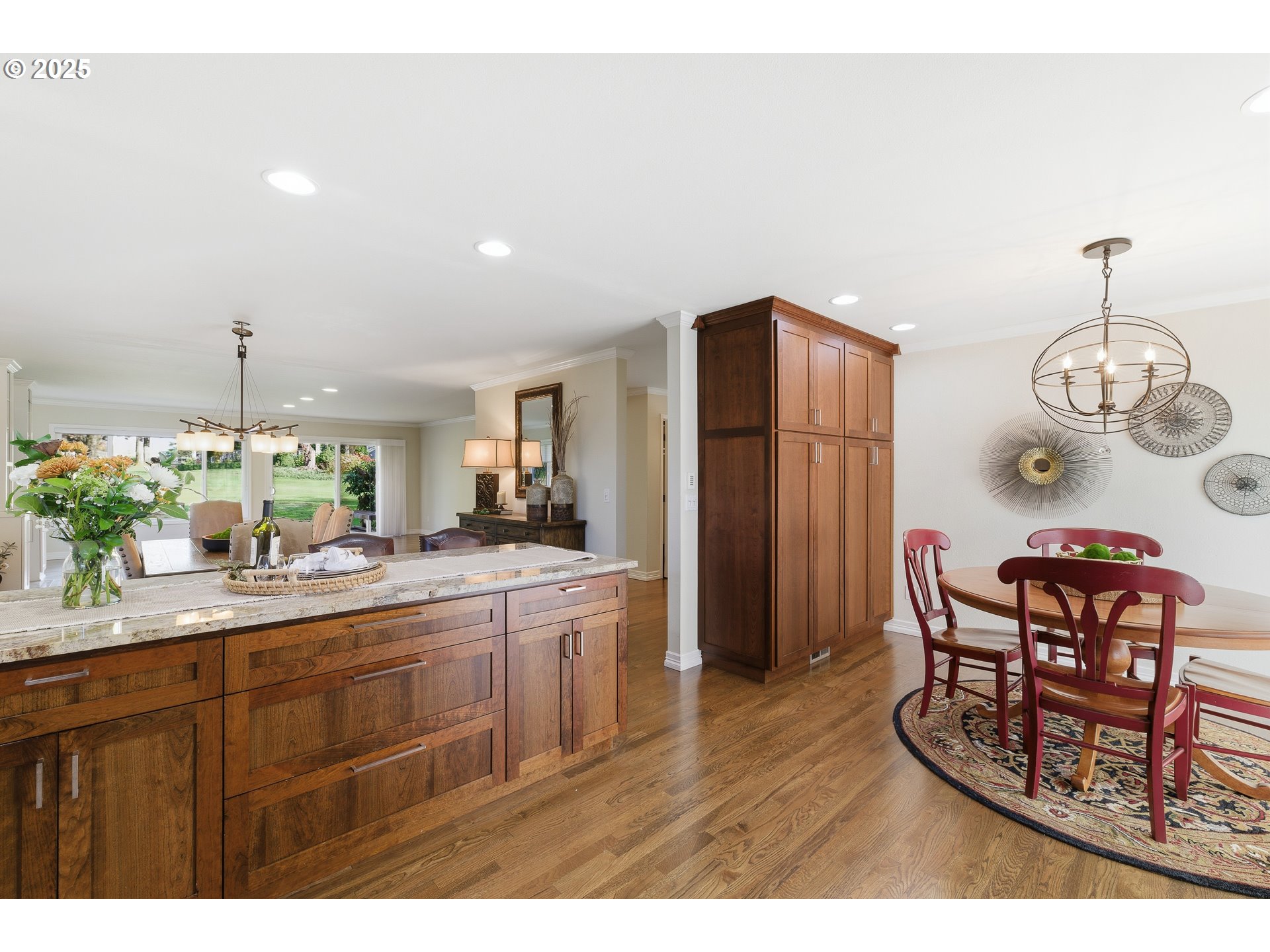 32465 Southwest Lake Point Court Wilsonville, OR 97070 - Photo 15 of 40