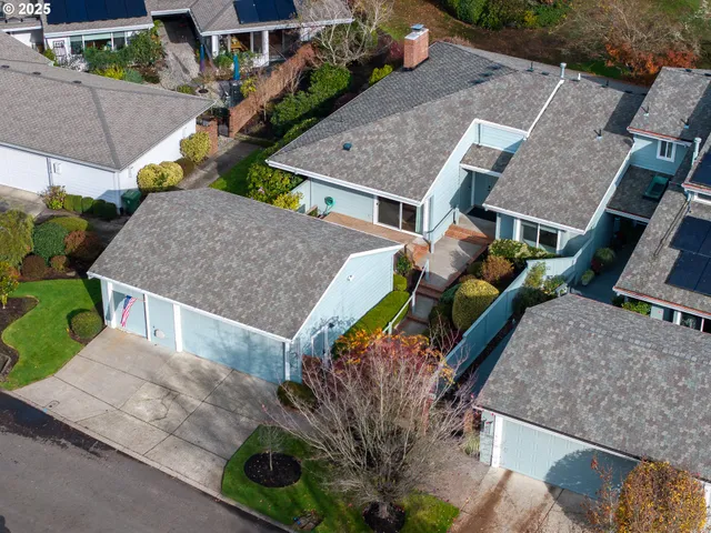 $750,000 | 32465 Southwest Lake Point Court, Wilsonville, OR 97070