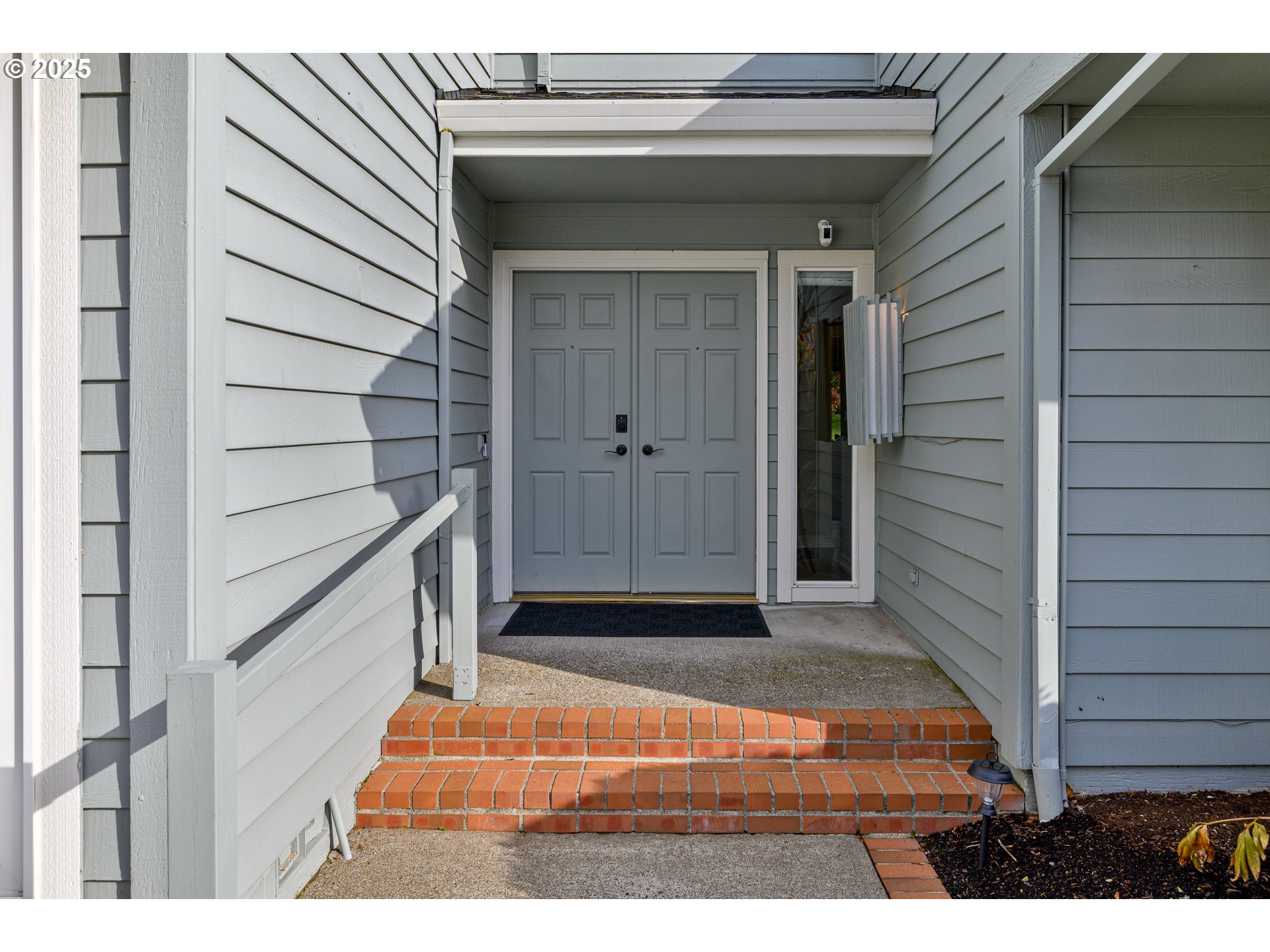 32465 Southwest Lake Point Court Wilsonville, OR 97070 - Photo 5 of 40