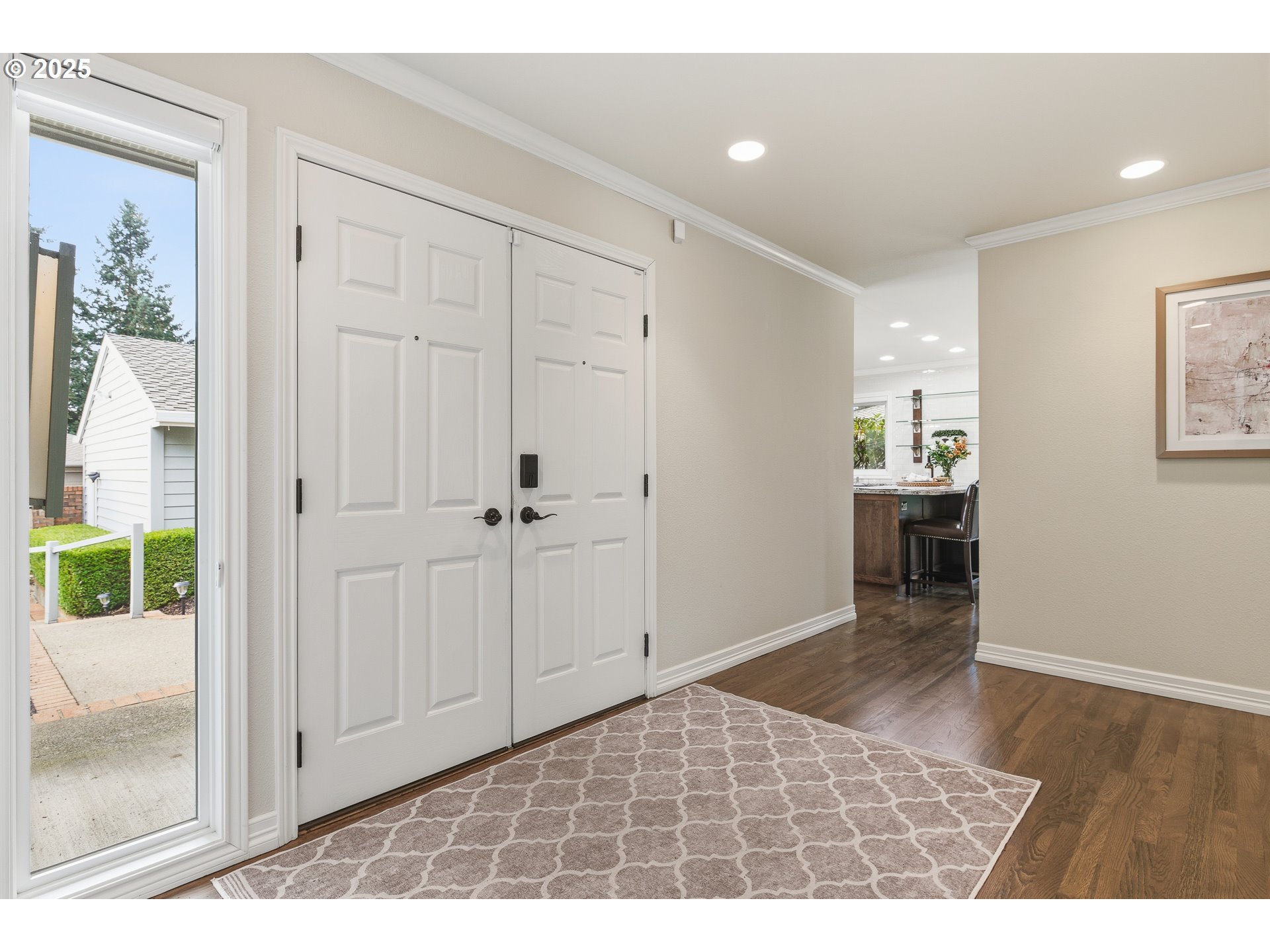 32465 Southwest Lake Point Court Wilsonville, OR 97070 - Photo 7 of 40