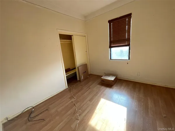 $2,500 | 90 Main Street, Unit 3R, Mineola, NY 11501