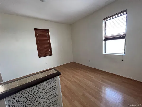 $2,500 | 90 Main Street, Unit 3R, Mineola, NY 11501