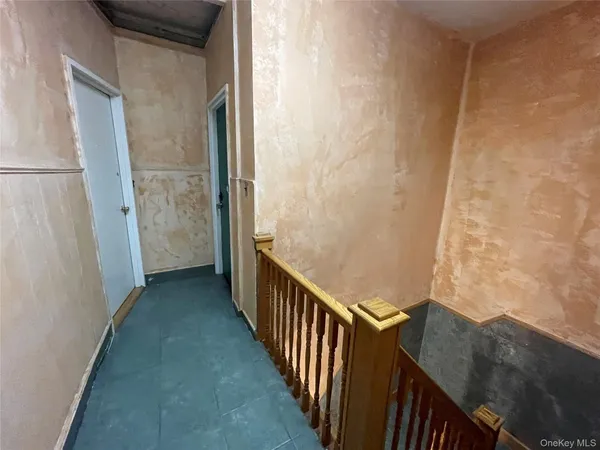 $2,500 | 90 Main Street, Unit 3R, Mineola, NY 11501