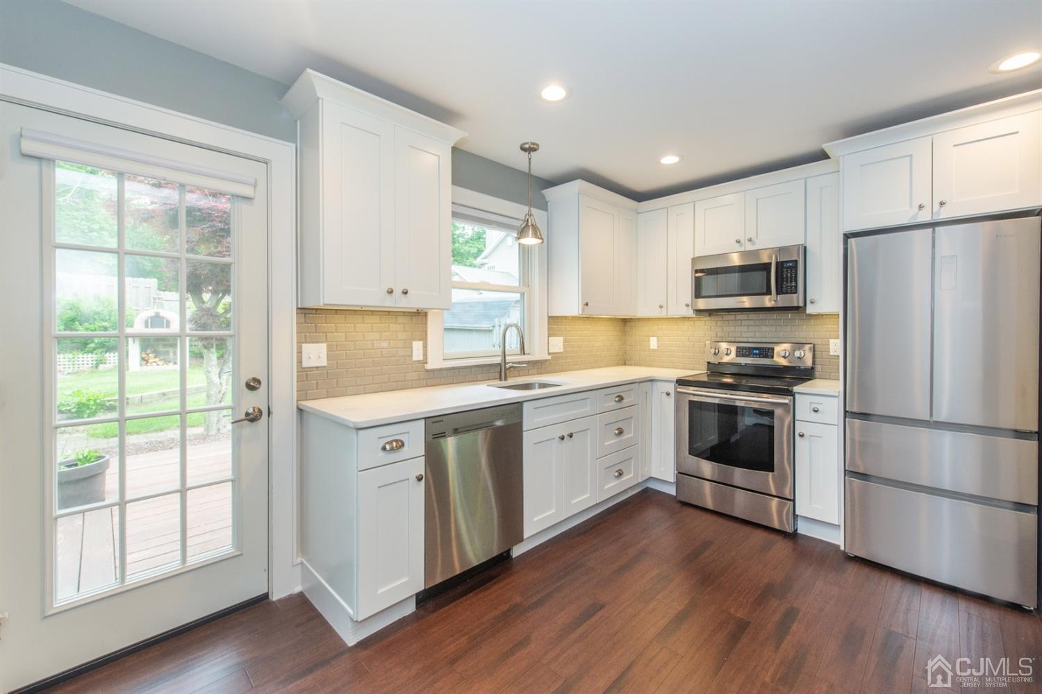 33 Rapalyea Road Hopatcong, NJ 07843 - Photo 4 of 20