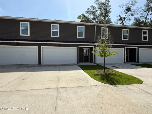 $1,850 | 4019 Pne Hl Point, Green Cove Springs, FL 32043