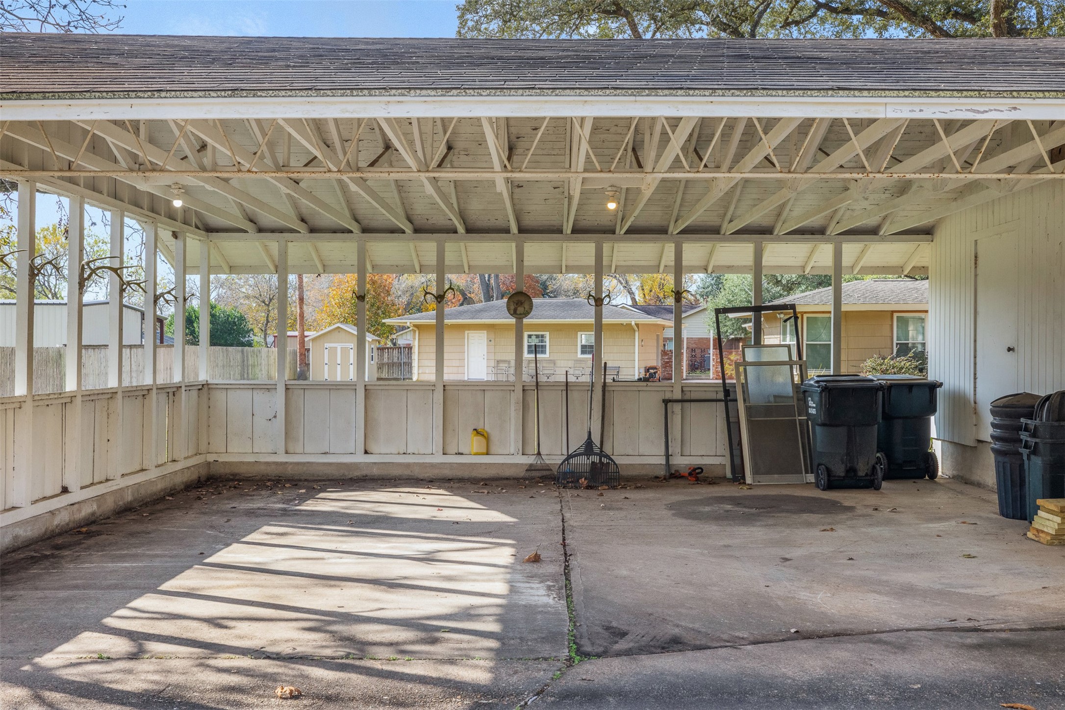323 Harbert Street Columbus, TX 78934 - Photo 22 of 27