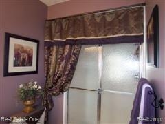 3302 Tottenham Court Rochester, MI 48309 - Photo 21 of 25 Master Bath