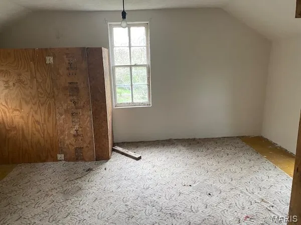 $90,000 | 285 West 2nd Street, Oakdale, IL 62268