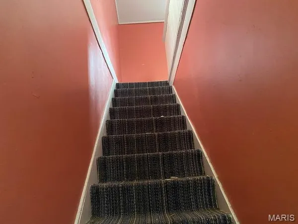 $90,000 | 285 West 2nd Street, Oakdale, IL 62268