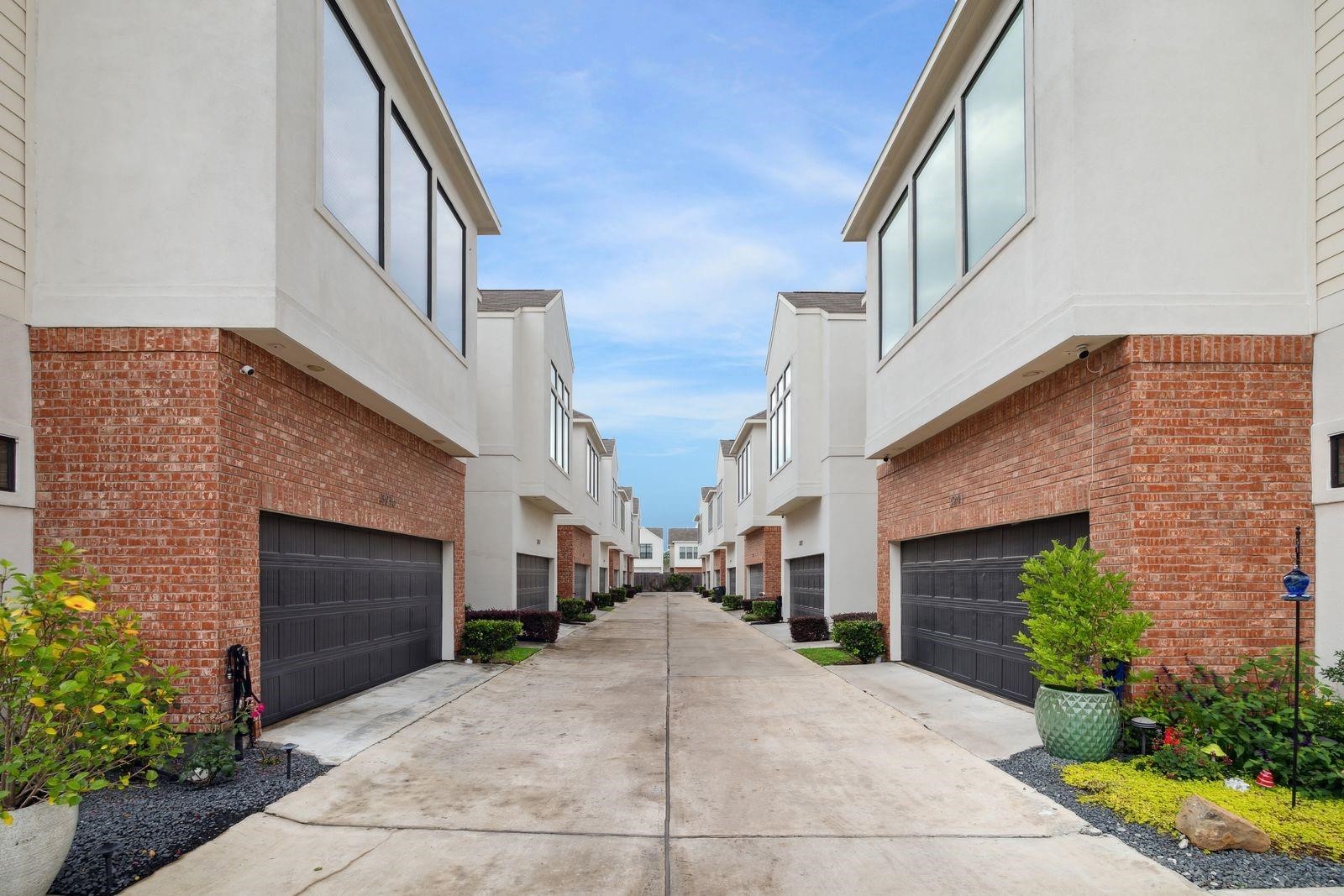 3929 Tulane Street Houston, TX 77018 - Photo 1 of 16