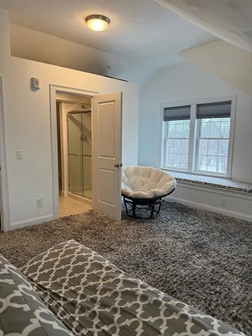 $3,900 | 176 Main Street, Unit 1, Medway, MA 02053