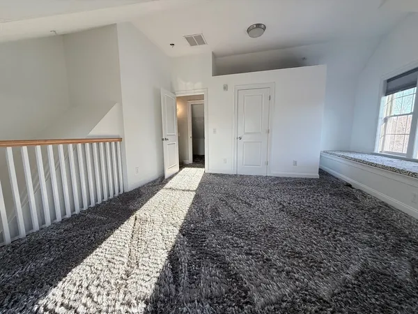 $3,600 | 176 Main Street, Unit 1, Medway, MA 02053