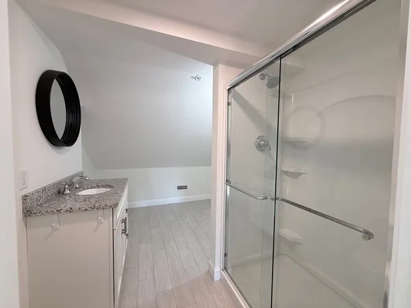 $3,600 | 176 Main Street, Unit 1, Medway, MA 02053