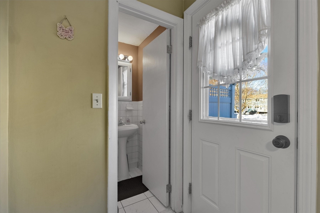 94 Durham Road, Unit 94 Dedham, MA 02026 - Photo 11 of 30 Gallery Image 11