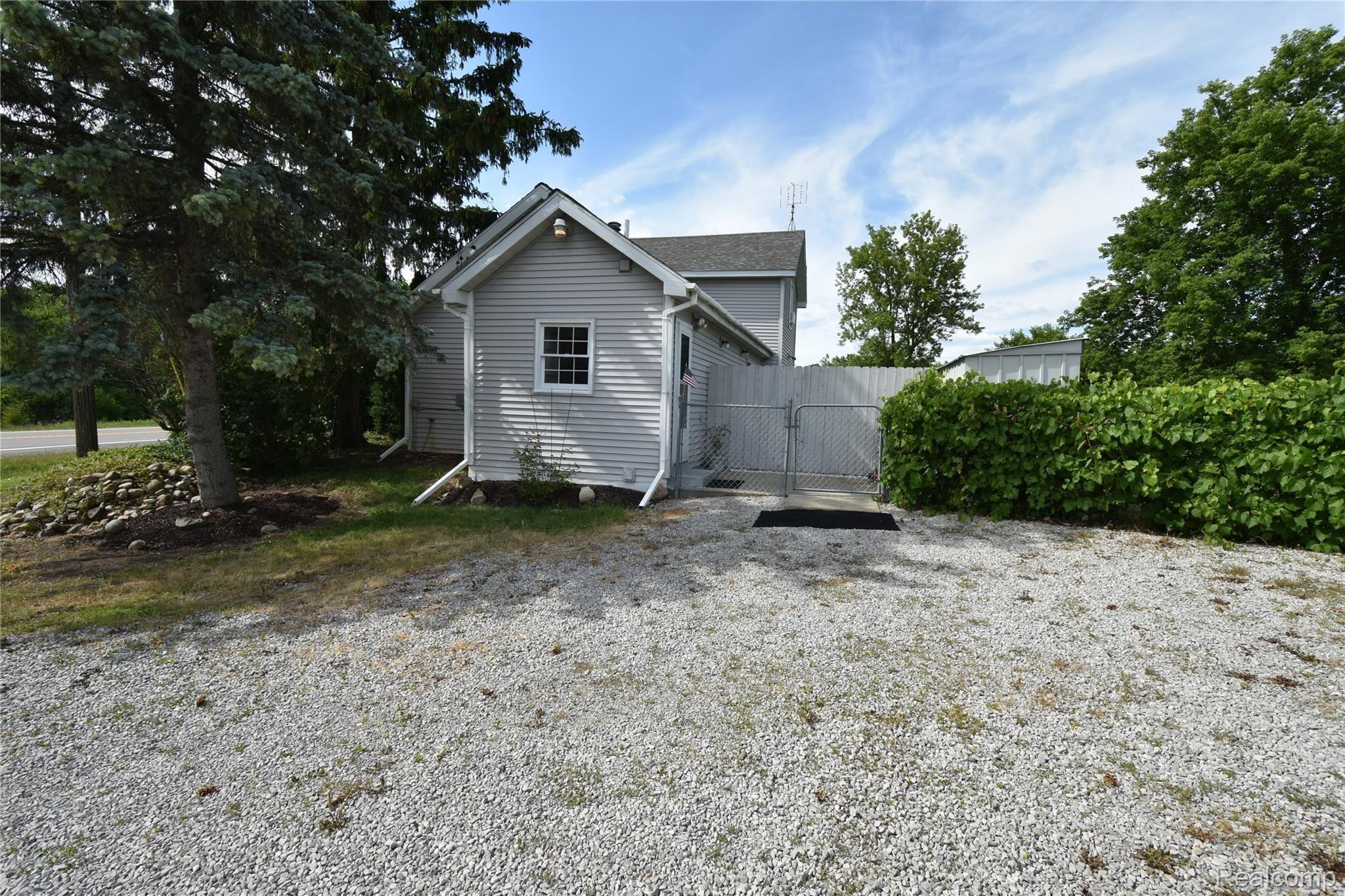 7127 South State Road Goodrich, MI 48438 - Photo 27 of 30 DSC_3987.JPG