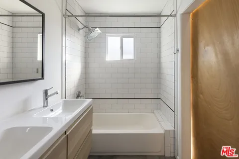 $6,000 | 5712 Buchanan Street, Los Angeles, CA 90042