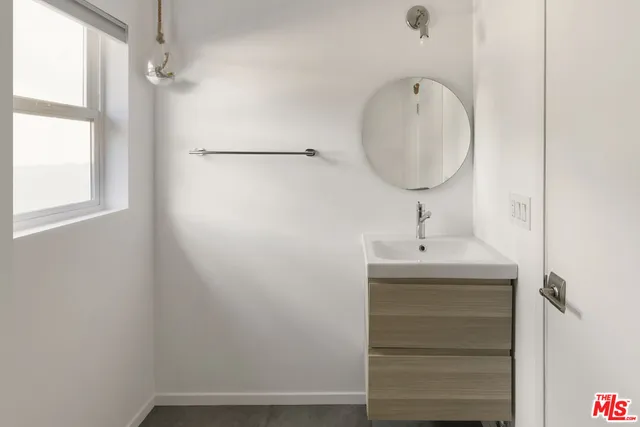 $6,000 | 5712 Buchanan Street, Los Angeles, CA 90042