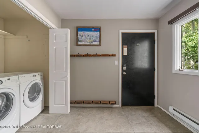 $3,200,000 | 3450 McCollister Drive, Unit B8, Teton Village, WY 83025