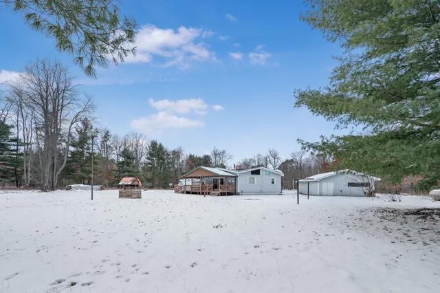 $195,000 | 4207 Blue Vista Drive, Evart, MI 49631