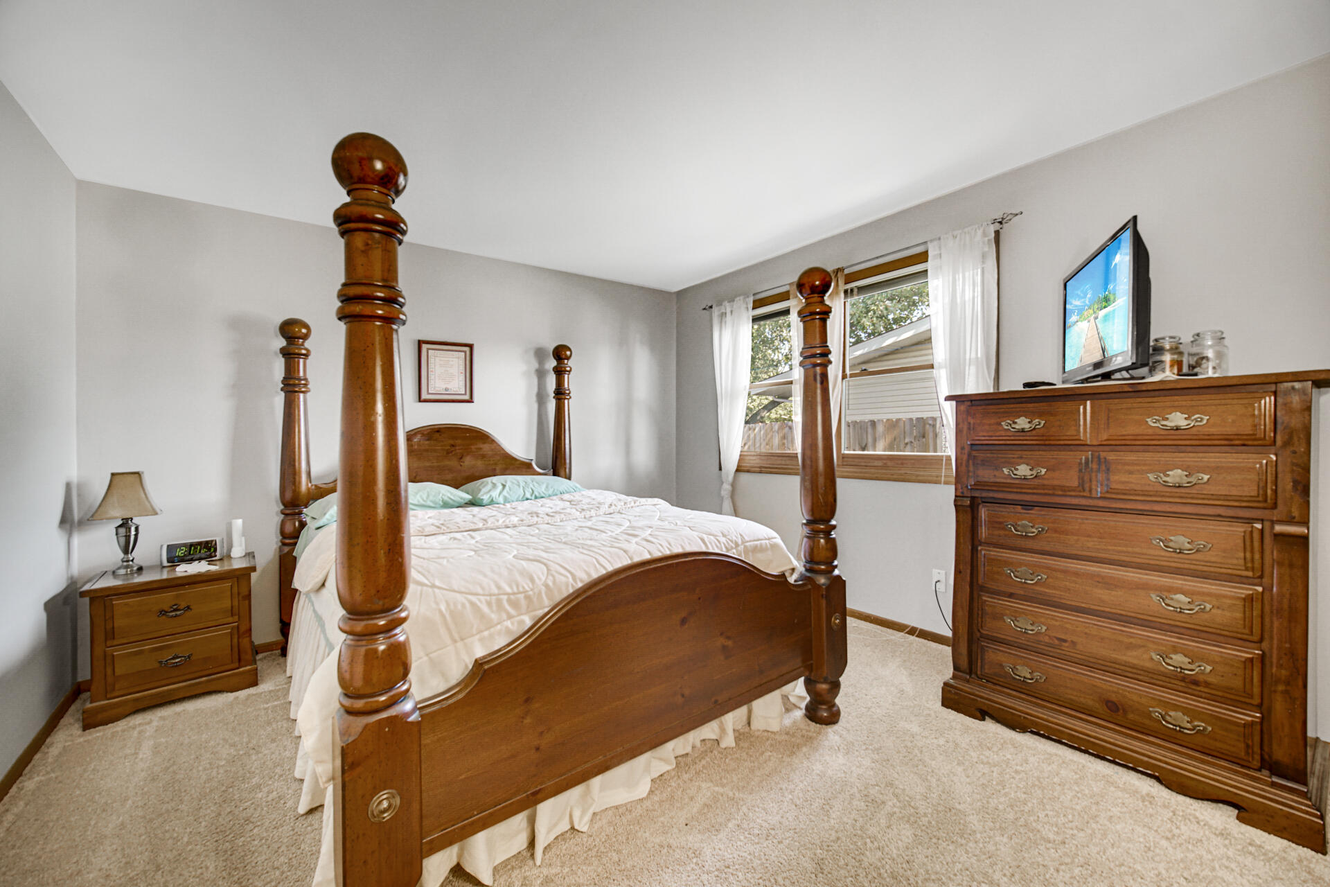 537 Raven Road Valparaiso, IN 46385 - Photo 11 of 18 1920x1280