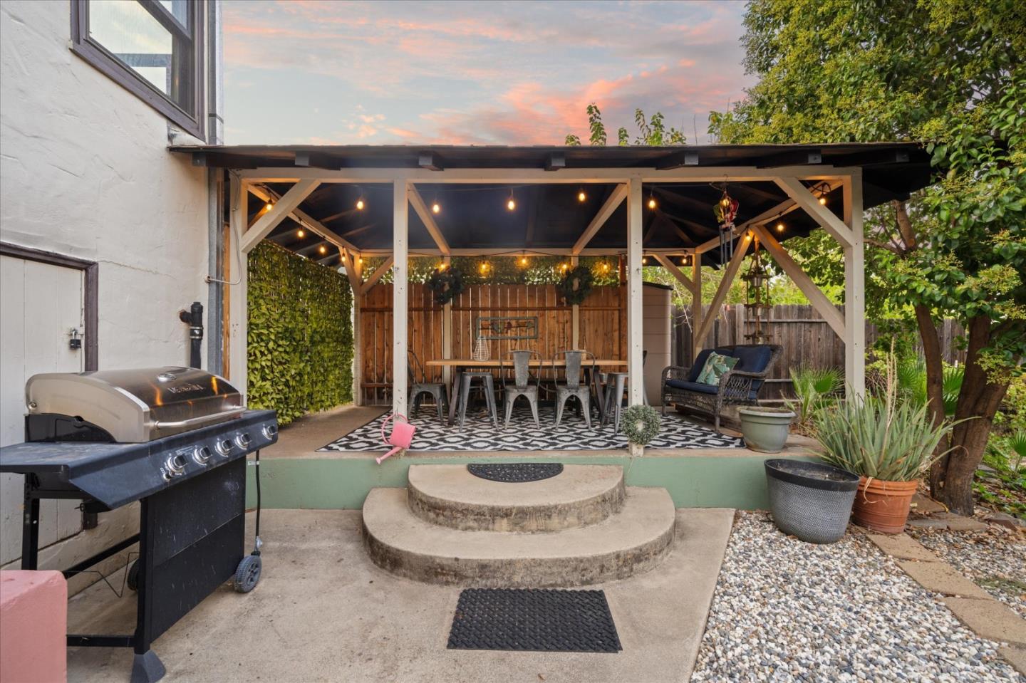 1901 Chestnut Street Redding, CA 96001 - Photo 34 of 39