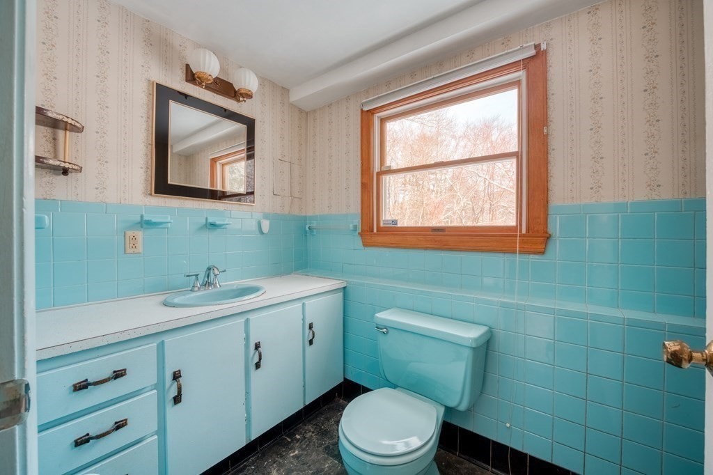 33 Forge Village Road Westford, MA 01886 - Photo 24 of 33 Gallery Image 24