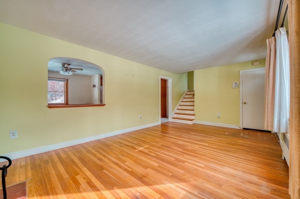 33 Forge Village Road Westford, MA 01886 - Photo 6 of 33 Gallery Image 6
