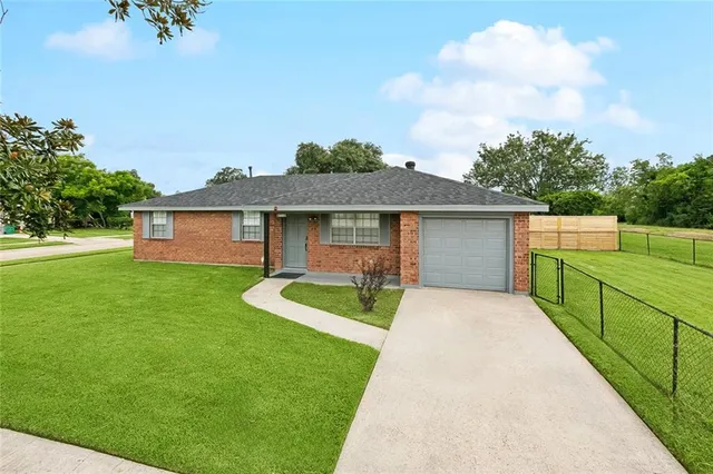 $205,000 | 201 Gardenia Lane, Waggaman, LA 70094