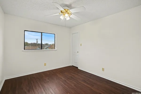 $209,900 | 8011 Cherry Glade, Converse, TX 78109