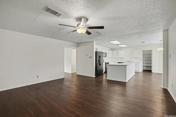 $209,900 | 8011 Cherry Glade, Converse, TX 78109