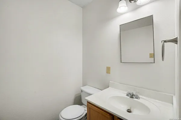 $209,900 | 8011 Cherry Glade, Converse, TX 78109