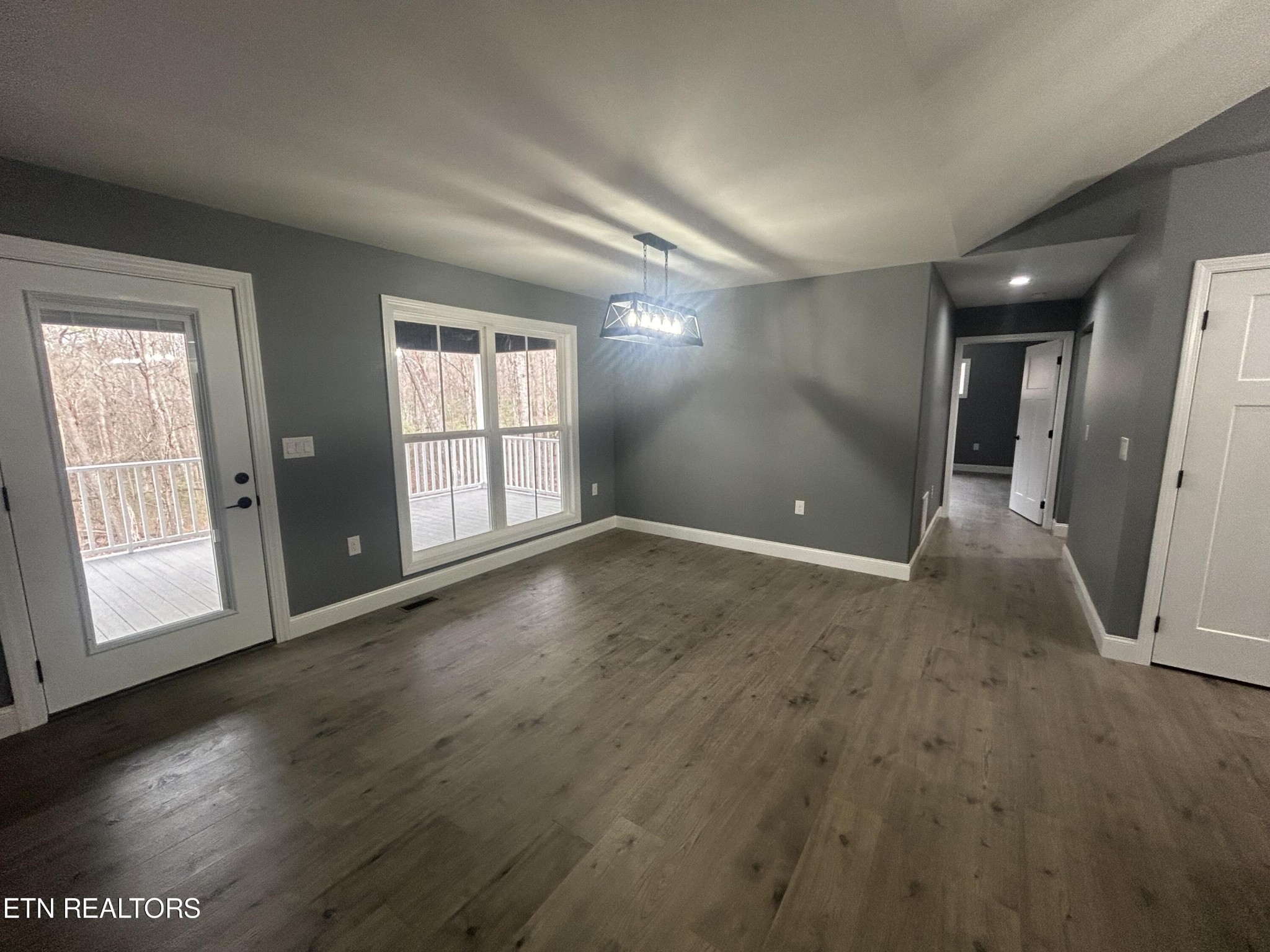 570 Cliff Park Road Monterey, TN 38574 - Photo 7 of 17 Gallery Image 7