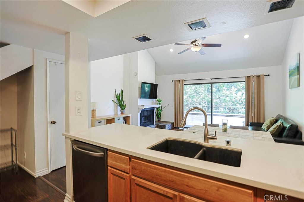 356 South Prospectors Road, Unit 83 Diamond Bar, CA 91765 - Photo 32 of 55