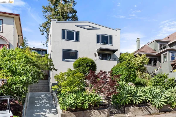 $1,695,000 | 2031 Los Angeles Avenue, Berkeley, CA 94707