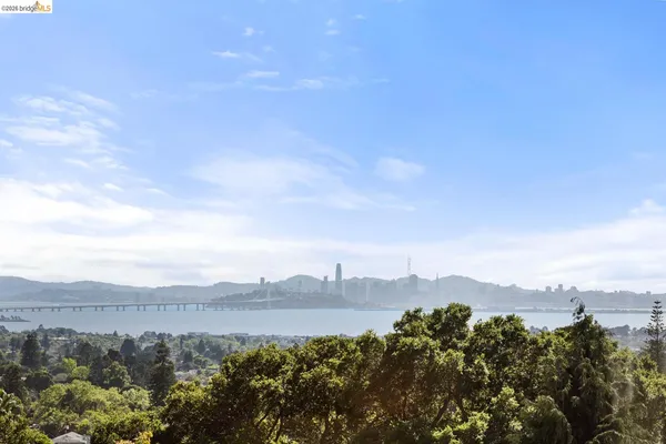 $1,695,000 | 2031 Los Angeles Avenue, Berkeley, CA 94707