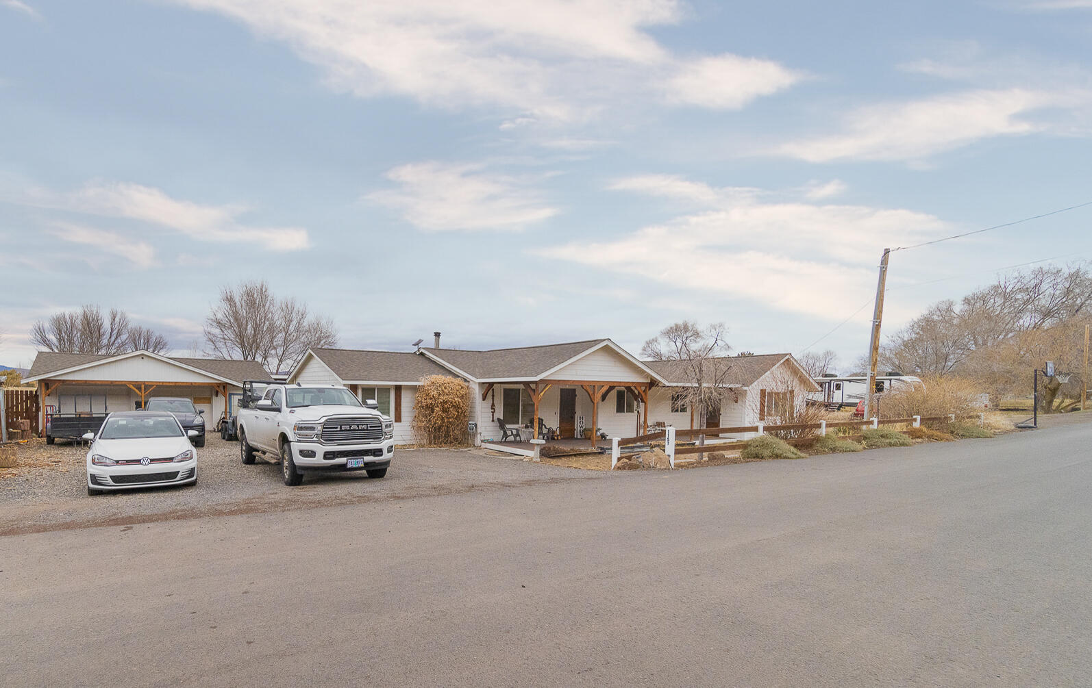 1151 Southwest Crestview Road Prineville, OR 97754 - Photo 2 of 39 01