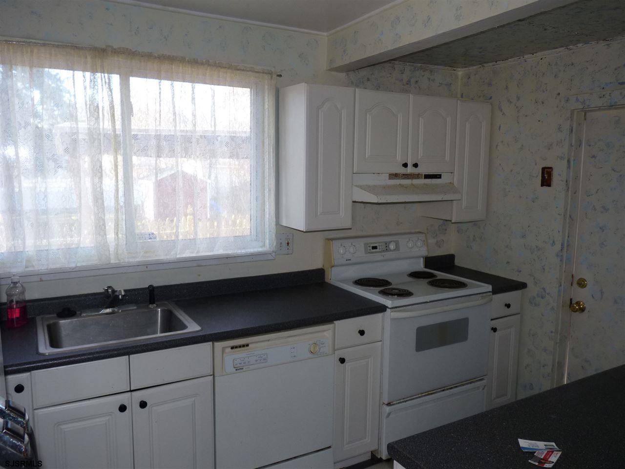 317 New Road Northfield, NJ 08225 - Photo 4 of 11 Gallery Image 4