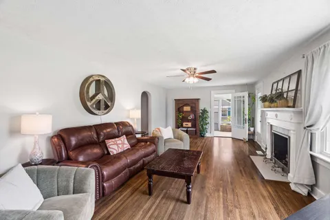 $359,000 | 300 Drake Street, Goodlettsville, TN 37072